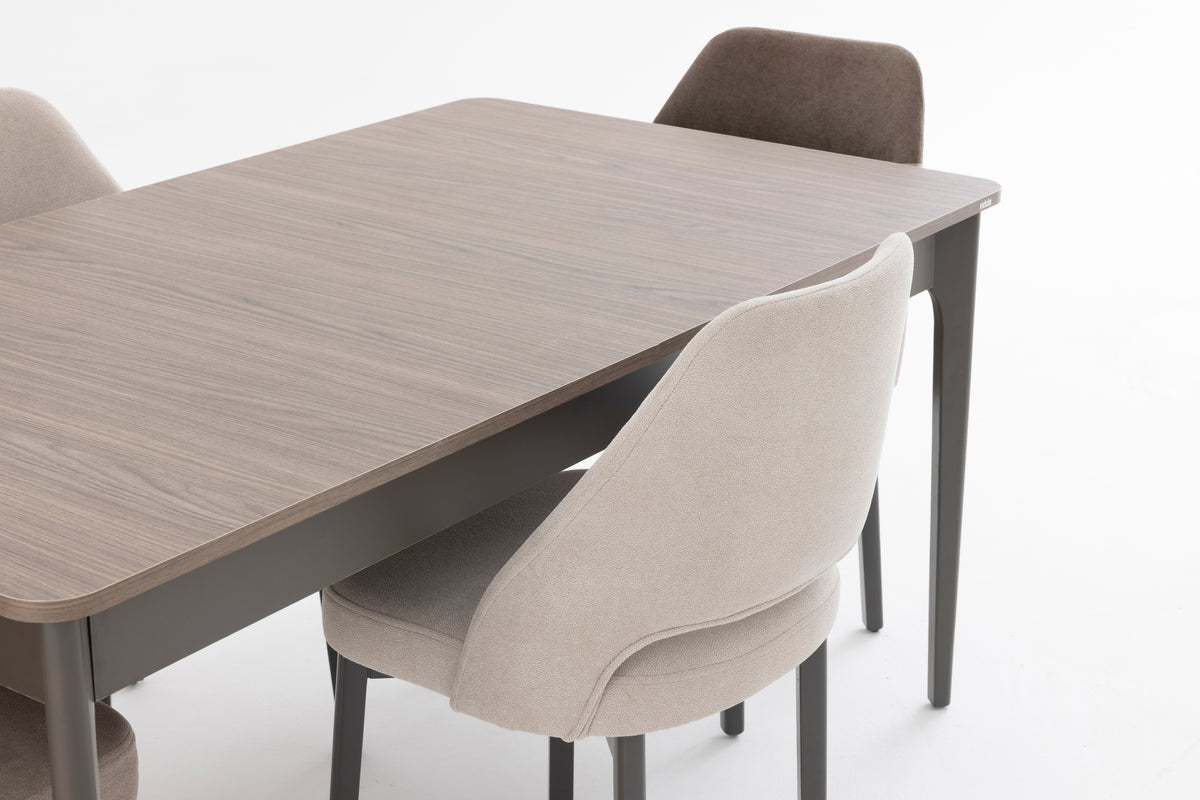 Flod Dining Room Set